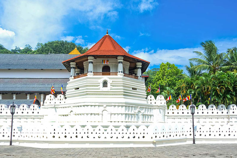 temple-of-the-tooth-relic